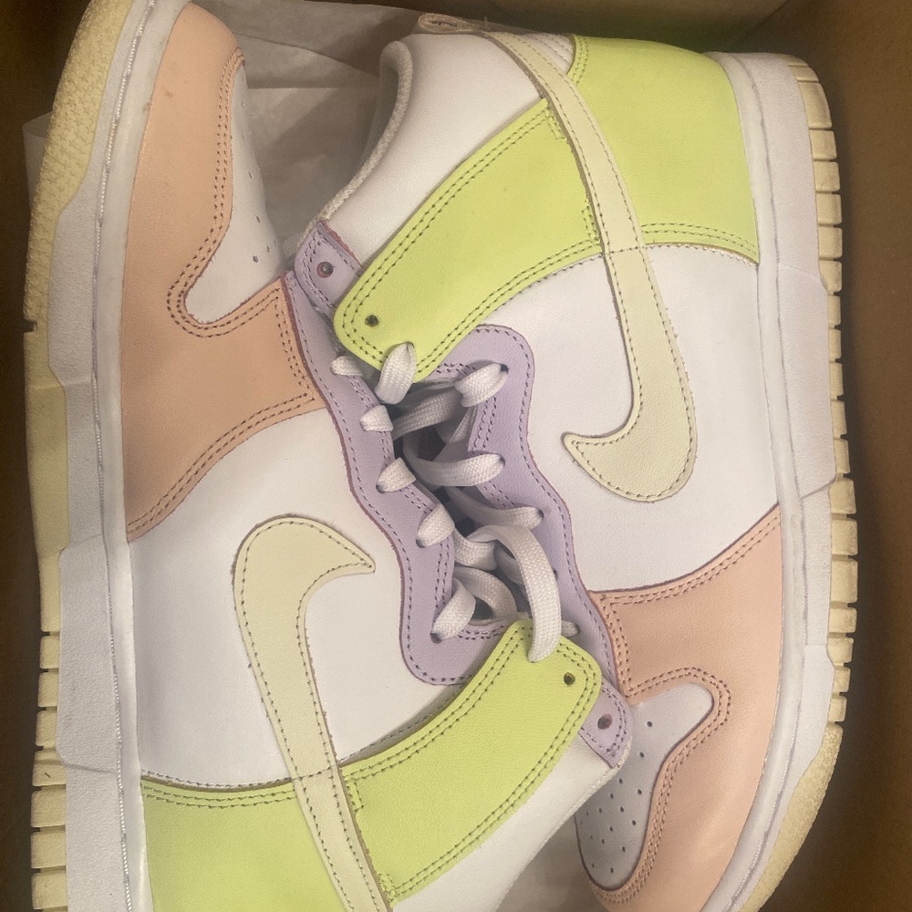 Women’s Nike Dunk High